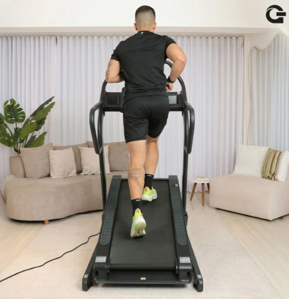 Melhor esteira para treinar em casa Esteira Elevate Gallant